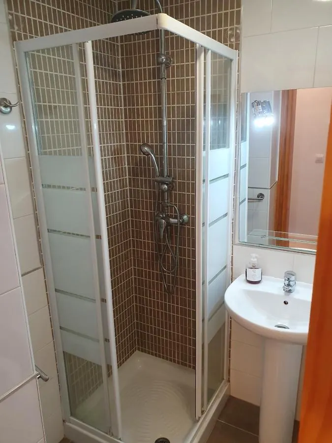 Apartment 2H, Aire Acondic, 50M2, 1 Dormitorio, 4 Huespedes, Wifi Gratis La Linea de la Concepcion Spain