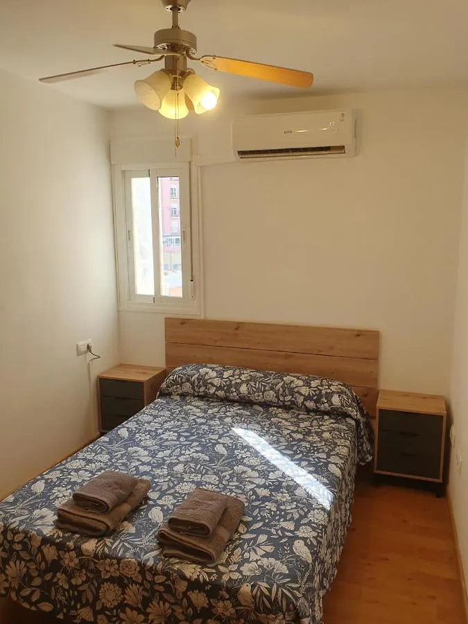 2H, Aire Acondic, 50M2, 1 Dormitorio, 4 Huespedes, Wifi Gratis La Linea de la Concepcion Apartment
